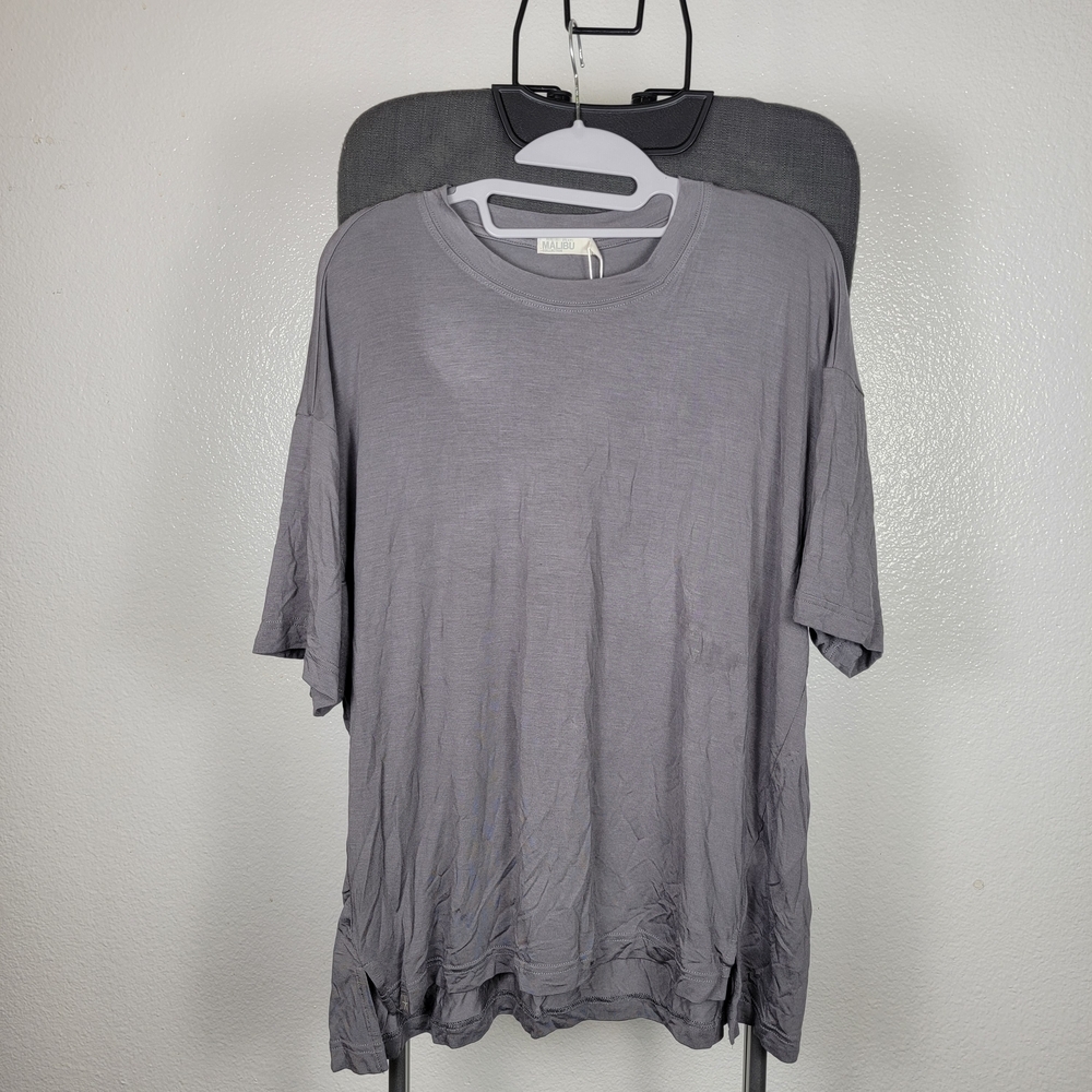 Barefoot Dreams Malibu Collection Modal Jersey Hi-Low Tee Coal Size L‎